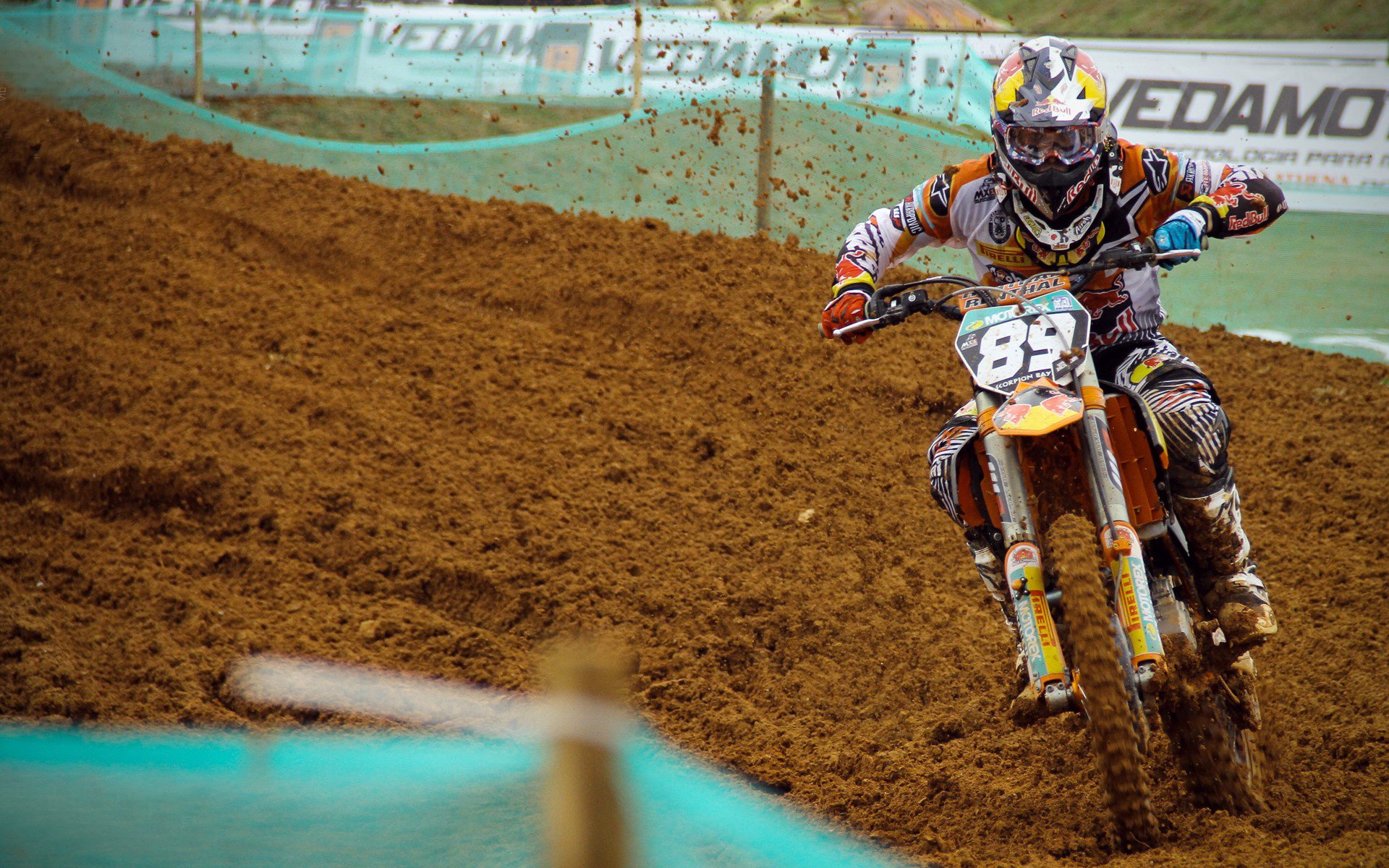 莱万一剑封喉，瑞典战术铁壁击溃洪都拉斯