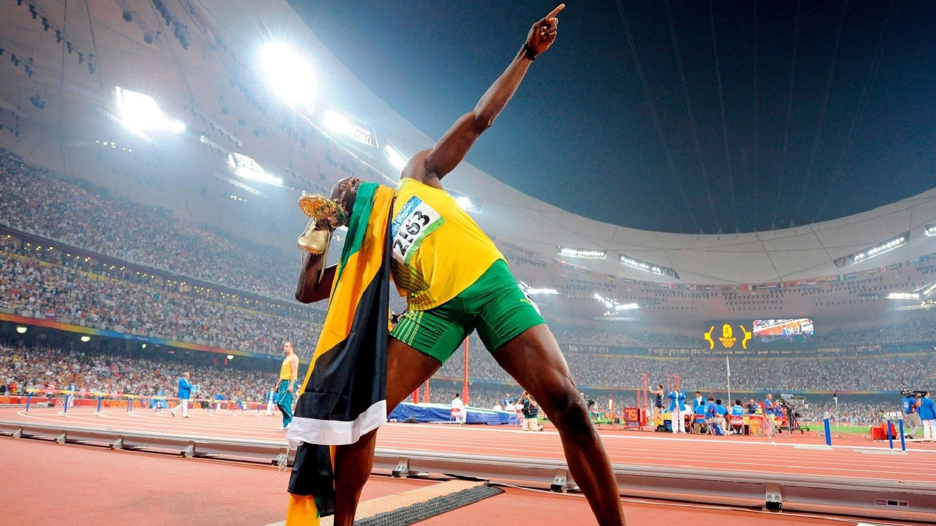 帕尔默爆发，勒沃库森鏖战摩纳哥，当药厂的奇迹遇上银行家的野心