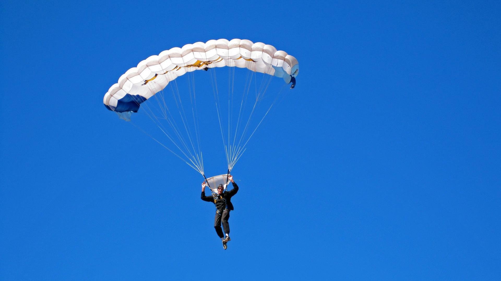 范弗利特奥运前夜接管比赛,辽宁压哨绝杀背后的国家使命